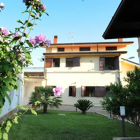 La Vigna Di Ranco Landhaus *
